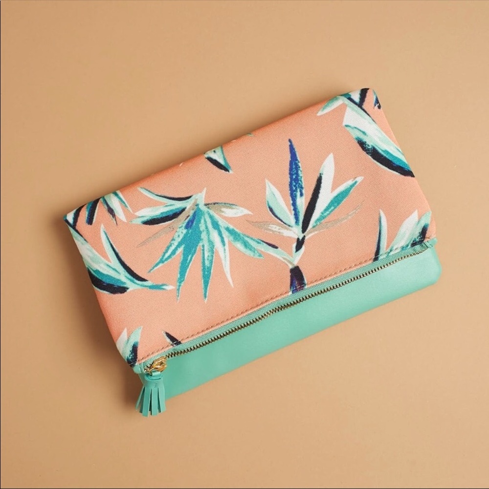 Rachel Pally | NWOT Reversible Clutch Tropical